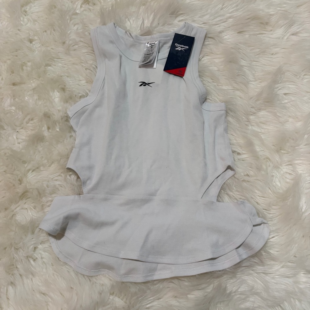 NWT Reebok white‎ cut out tank size M